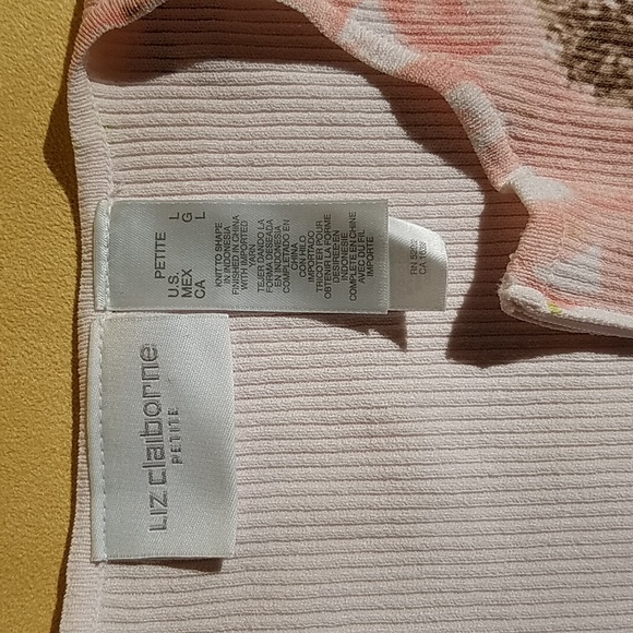 Liz clairborne pale pink, green and peach zip up cardigan, size large petite. - Picture 4 of 5